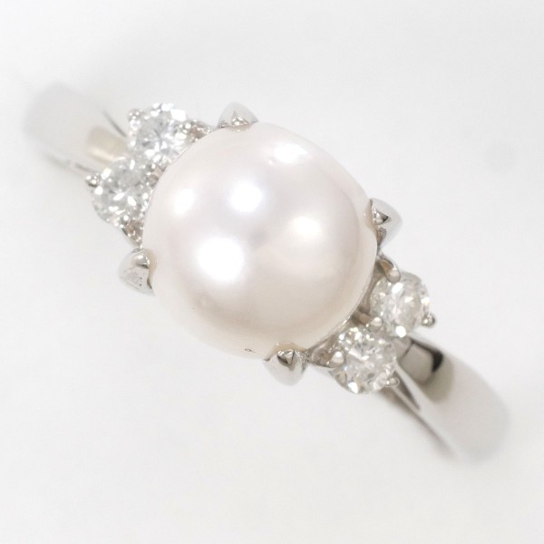 【通常価格より10%OFF】【素材】 PT900/プラチナ【石目】 パール(真珠) 約8mm ダイヤ 0.20ct 【総重量】 約5.3g【サイズ】 約18号【最大幅】 約8mm【サイズ直し】 2サイ