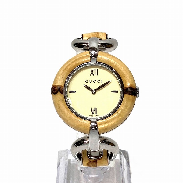 【通常価格より15%OFF】ブランド:グッチ品名:バンブーウォッチ型番:132.4シリアル:13742333ムーヴメント:クォーツ材質:SS×バンブーサイズ:ケース幅×厚さ×腕回り×重さ約35mm×8